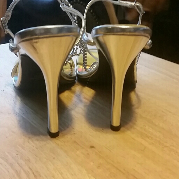 Silver sparkling shoes - Picture 4 of 4